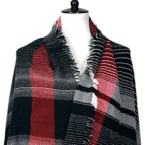 Merona Scarf Wrap Shawl Oblong Fringe Black Red White Plaid Women’s One Size - Picture 4 of 12